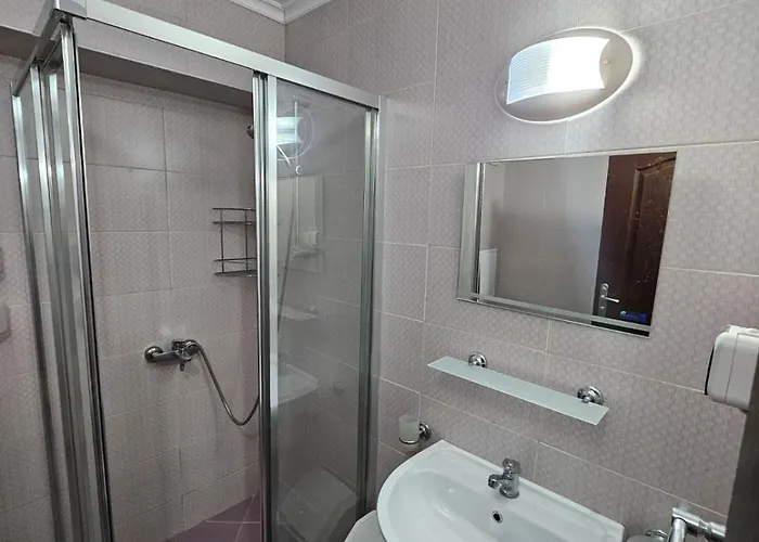 Tropical Chic For Two, Basement Escape By Flat Mаnager Apartment Ravda